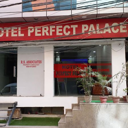 Hotel Perfect Palace Nova Deli Exterior foto